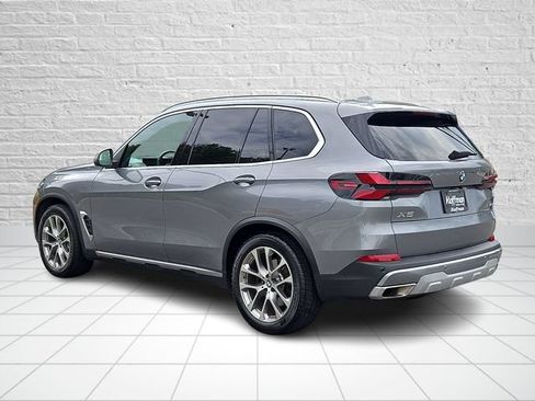 Used 2024 BMW X5 xDrive40i w/ Premium Package AWD/4WD image 4