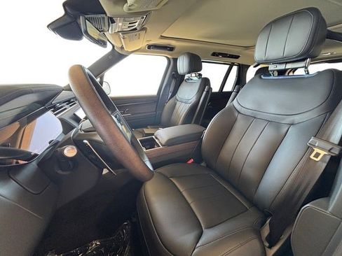 New 2026 Land Rover Range Rover Long Wheelbase SE image 11