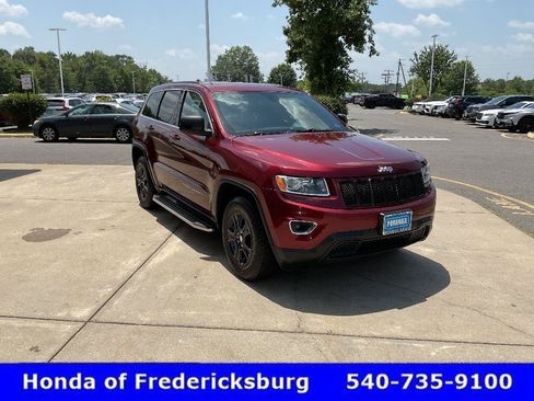 Used 2016 Jeep Grand Cherokee Laredo AWD/4WD image 7