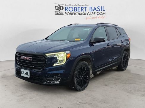 Used 2022 GMC Terrain SLT w/ Elevation Edition image 1