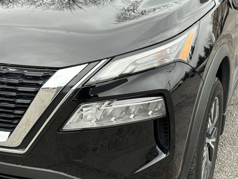 Used 2023 Nissan Rogue SV w/ SV Premium Package image 9