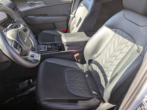 Used 2025 Kia Sportage X-Line image 19