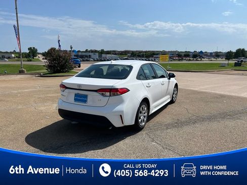 Used 2026 Toyota Corolla LE FWD image 5