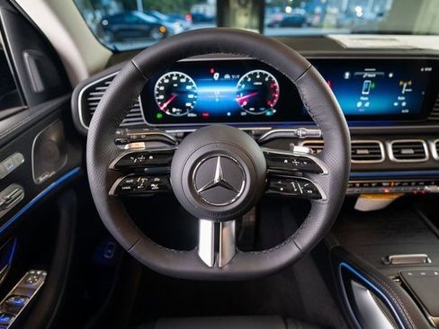 New 2026 Mercedes-Benz GLS 450 4MATIC image 27