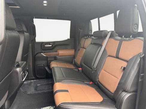 Used 2021 Chevrolet Silverado 1500 High Country w/ Technology Package image 14