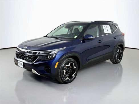 Used 2024 Kia Seltos EX AWD/4WD image 5