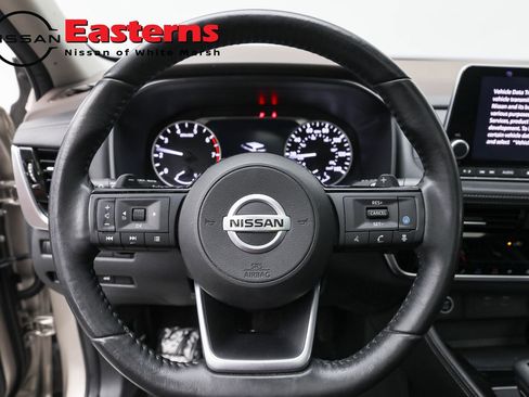 Used 2021 Nissan Rogue SL AWD/4WD image 10