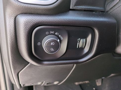 Used 2025 RAM 3500 Big Horn image 18