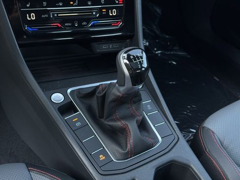 New 2025 Volkswagen Jetta GLI Autobahn image 21