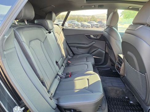 Certified 2025 Audi Q8 Prestige AWD/4WD image 12