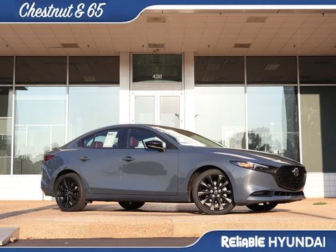 Used 2023 MAZDA MAZDA3 s FWD image 2