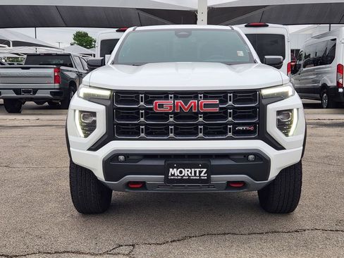 Used 2025 GMC Canyon AT4 w/ LPO, Off Road Lift Package AWD/4WD image 2