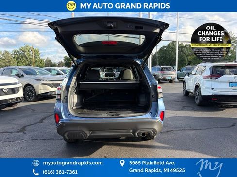 Used 2025 Subaru Forester Limited AWD/4WD image 23