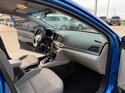 Used 2018 Hyundai Elantra SEL FWD image 13