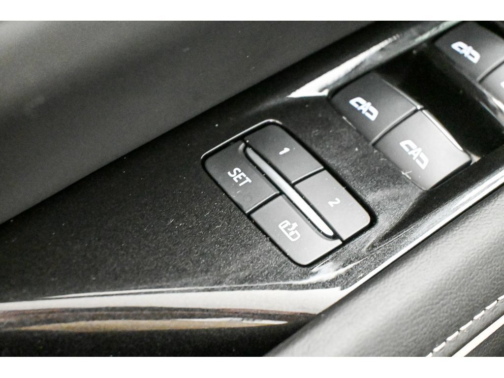 Certified 2024 Cadillac Escalade Sport Platinum w/ LPO, ONYX Package AWD/4WD image 41