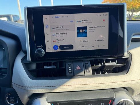 Used 2025 Toyota RAV4 XLE Premium image 20