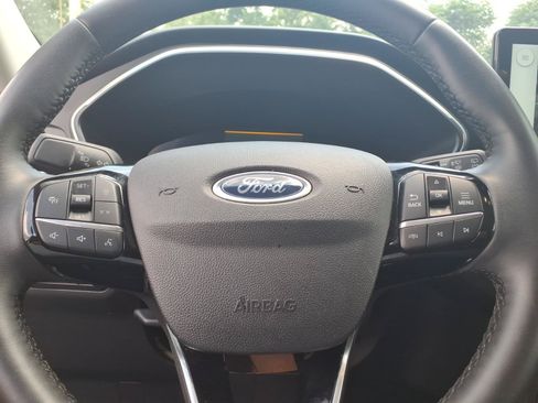 Used 2024 Ford Escape Platinum AWD/4WD image 12
