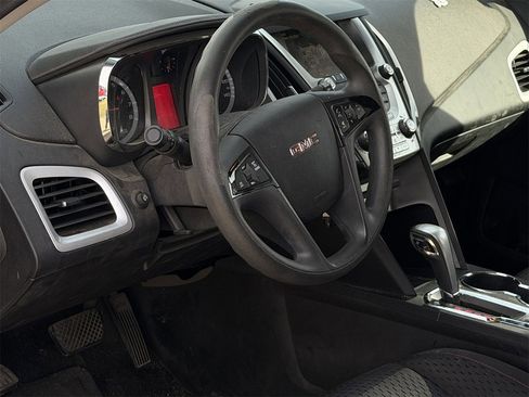 Used 2015 GMC Terrain SLE image 11