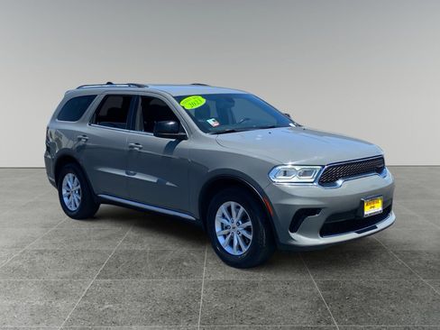 Used 2023 Dodge Durango SXT RWD image 7