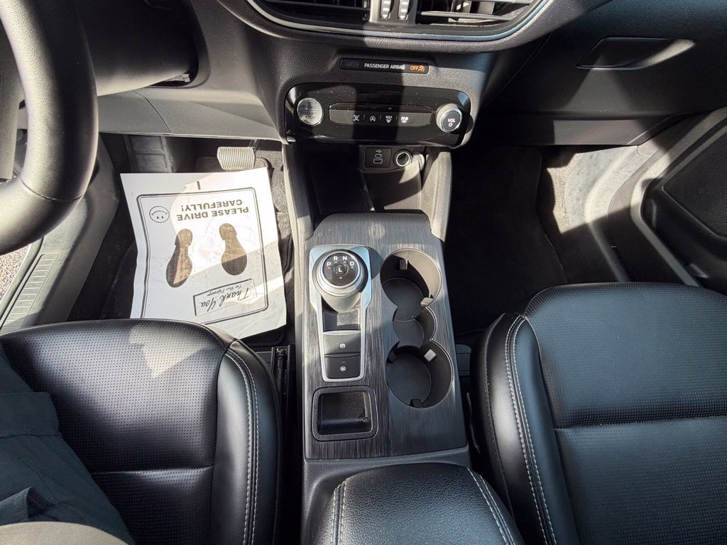 Certified 2025 Ford Escape Platinum AWD/4WD image 27
