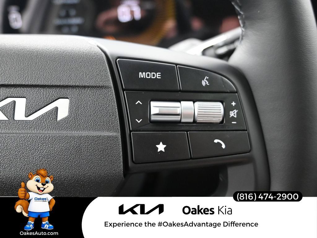 Certified 2026 Kia Sportage EX w/ EX Panorama Roof Package FWD image 24