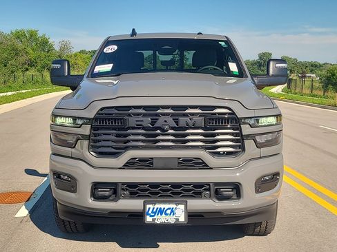 New 2026 RAM 2500 Big Horn AWD/4WD image 7