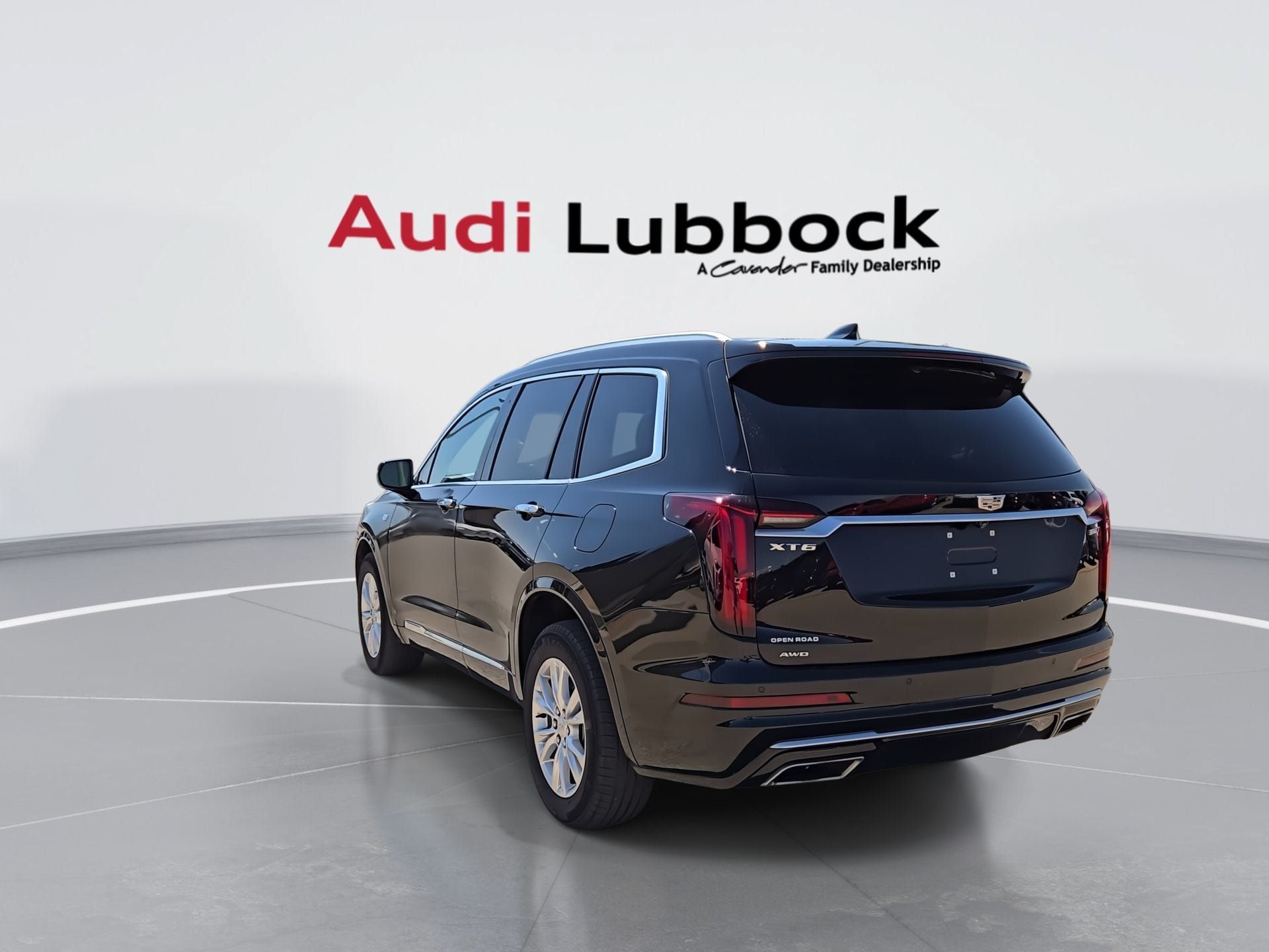 Used 2024 Cadillac XT6 Luxury AWD/4WD image 7