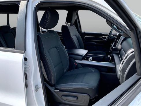 Used 2019 RAM 1500 Big Horn RWD image 9