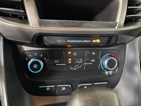 Used 2022 Ford Transit Connect XL image 15