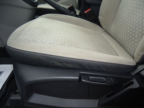 Used 2019 Ford Transit Connect XLT image 25