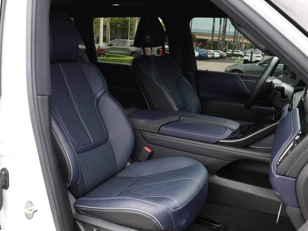 Certified 2026 INFINITI QX80 4WD w/ Sport Exterior Package image 28
