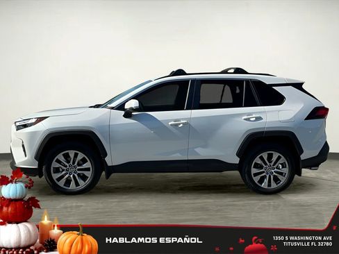 Used 2024 Toyota RAV4 XLE Premium image 4