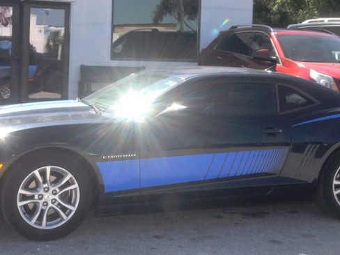 Used 2015 Chevrolet Camaro LS RWD image 6