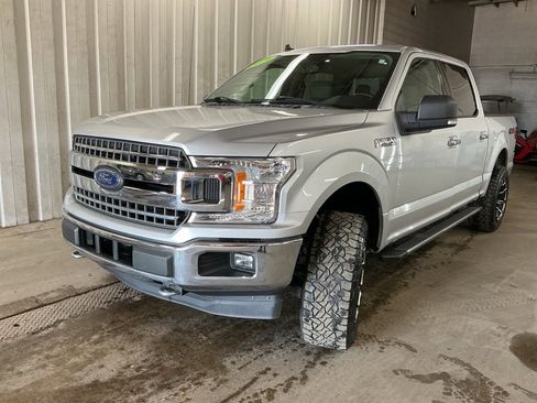 Used 2019 Ford F150 XLT w/ Equipment Group 302A Luxury image 4
