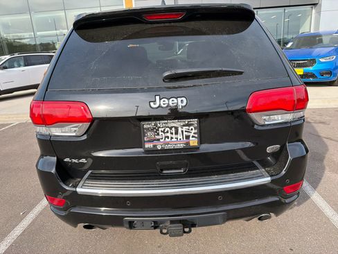 Used 2019 Jeep Grand Cherokee Overland AWD/4WD image 6