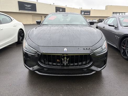 Used 2023 Maserati Ghibli Modena Q4 image 2
