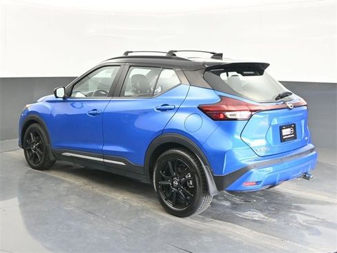 Used 2024 Nissan Kicks SR w/ SR Premium Package image 3