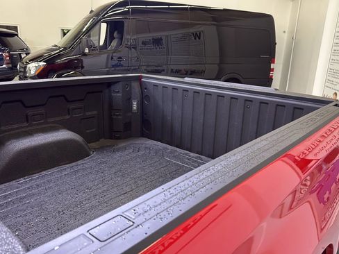 Used 2020 Chevrolet Silverado 1500 Custom w/ Custom Value Package image 13