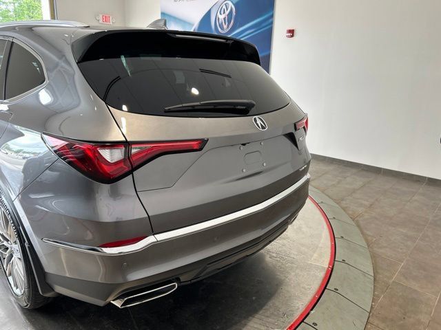 Used 2024 Acura MDX w/ Advance Package AWD/4WD image 6