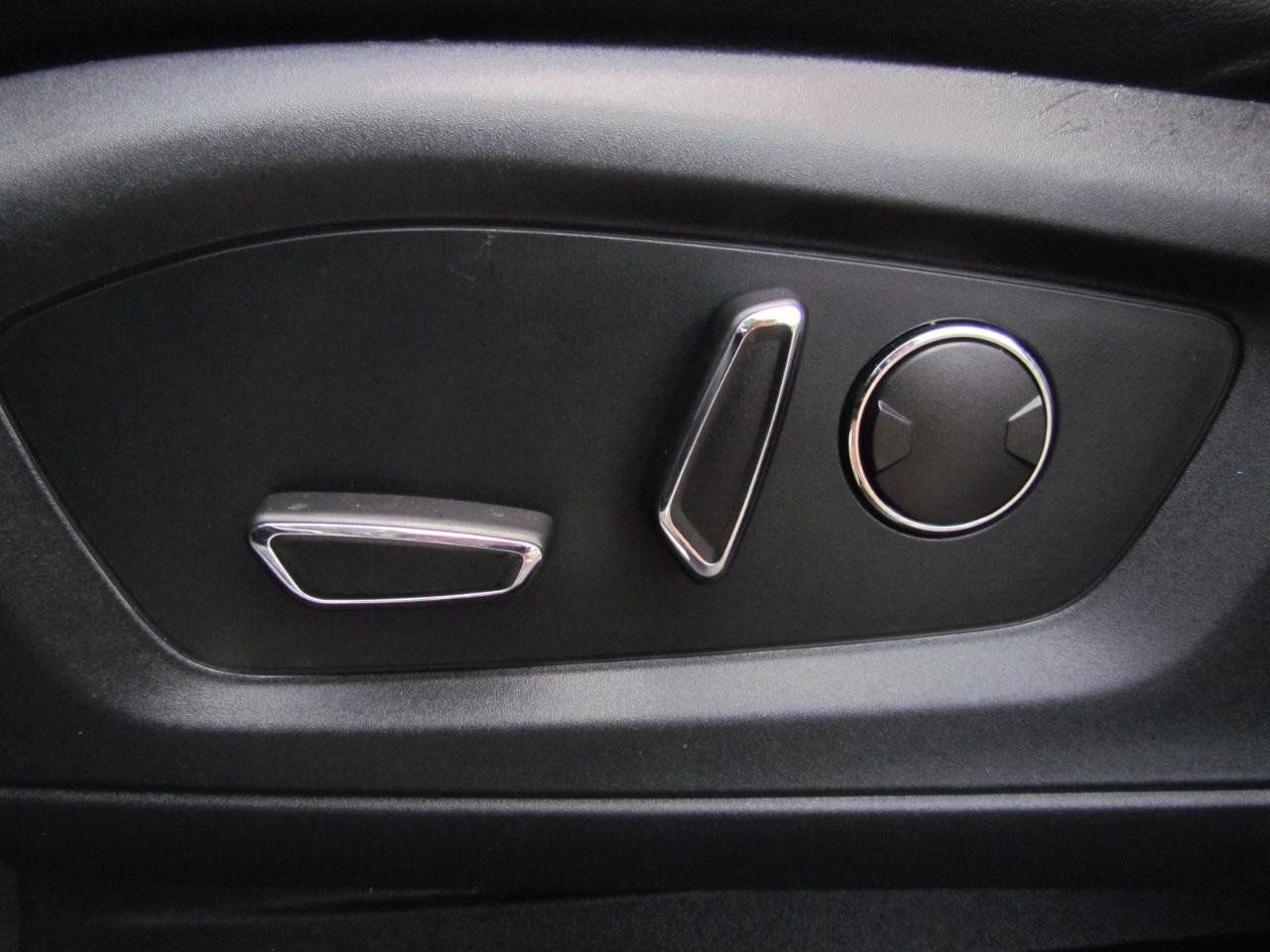 Used 2020 Ford Explorer Limited RWD image 20