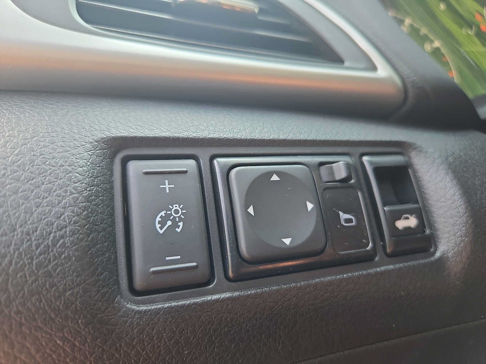 Used 2017 Nissan Sentra S FWD image 21