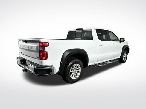 Used 2024 Chevrolet Silverado 1500 LT AWD/4WD image 8