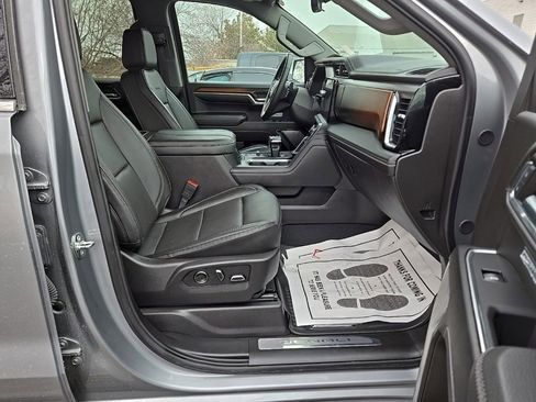 Used 2024 GMC Sierra 1500 Denali w/ Technology Package image 42