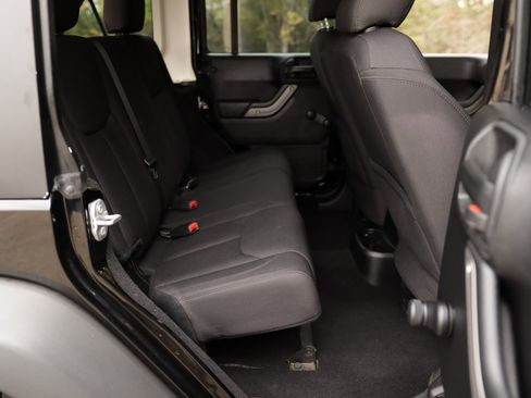 Used 2016 Jeep Wrangler Unlimited Sport image 22