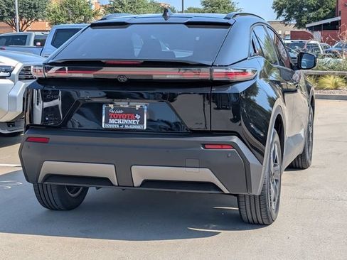 New 2026 Toyota C-HR AWD/4WD image 4