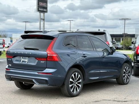 Used 2023 Volvo XC60 B5 Plus AWD/4WD image 41