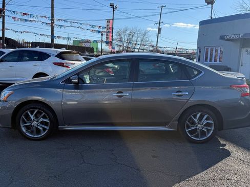 Used 2015 Nissan Sentra SR w/ Navigation Package FWD image 2