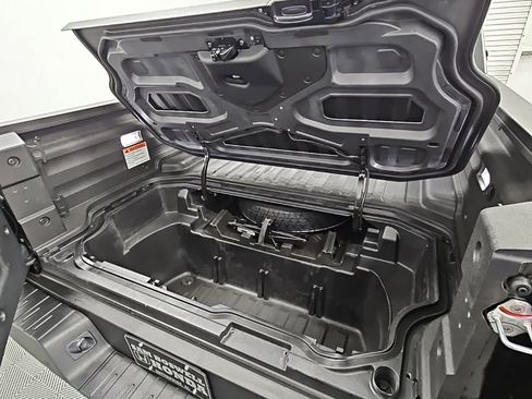 New 2026 Honda Ridgeline Black Edition image 39