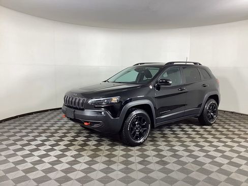 Used 2022 Jeep Cherokee Trailhawk w/ Trailer Tow Group image 5