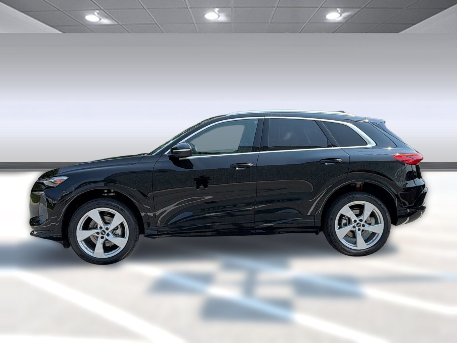 New 2026 Audi Q5 Premium Plus w/ Premium Plus AWD/4WD image 2